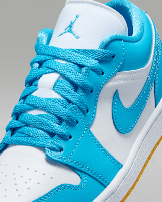 Tenis para mujer Air Jordan 1 Low. Nike MX